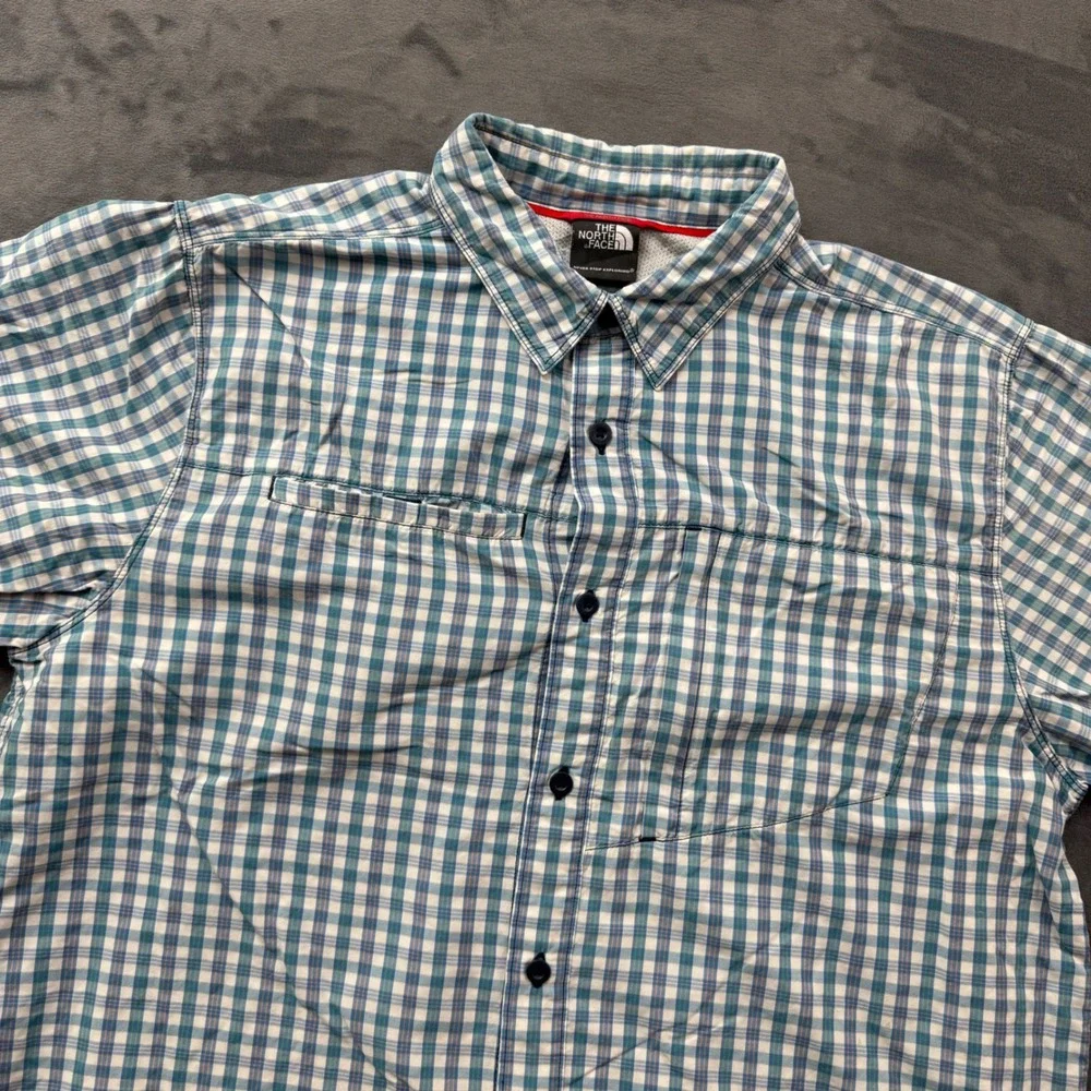 The North Face Mens Blue Green Plaid Short Sleeve Button Down Shirt Large
